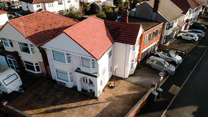 4 Bedroom Semi-Detached House For Sale In Bayswater Road, Wallasey, CH45