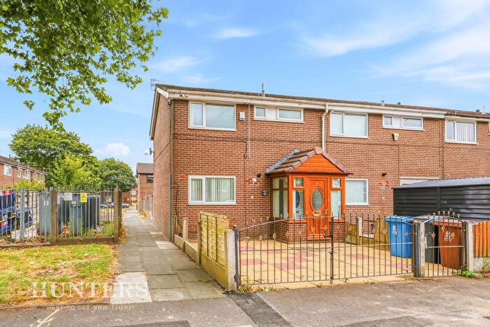 3 Bedroom End Terrace House For Sale In Arden Street, Chadderton, Oldham, OL9