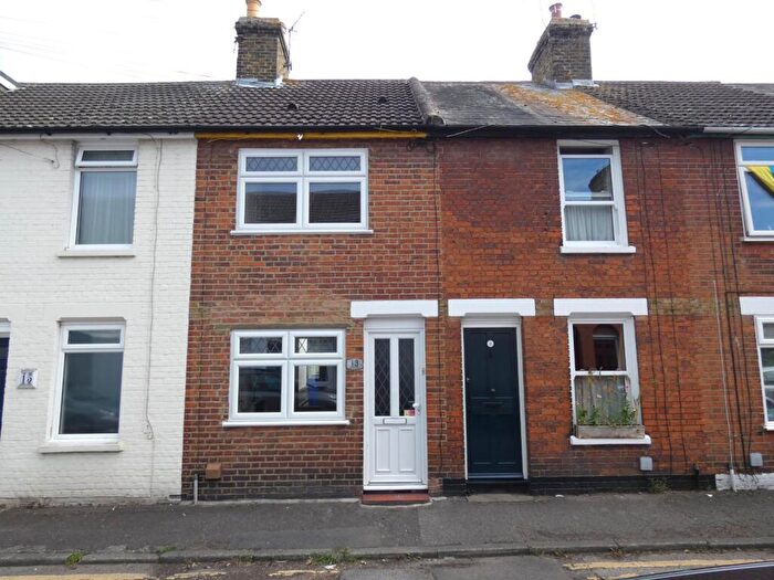 3 Bedroom Terraced House To Rent In Luton Road, Faversham, Kent, ME13
