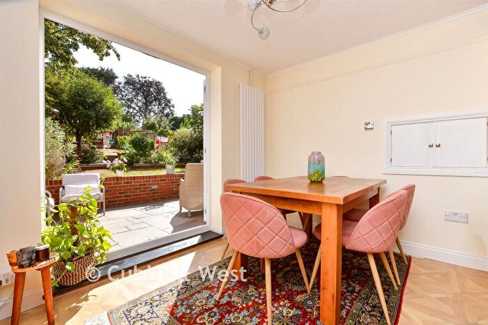 3 Bedroom Semi Detached House For Sale In Oveton Way, Bookham, Leatherhead, Surrey, KT23