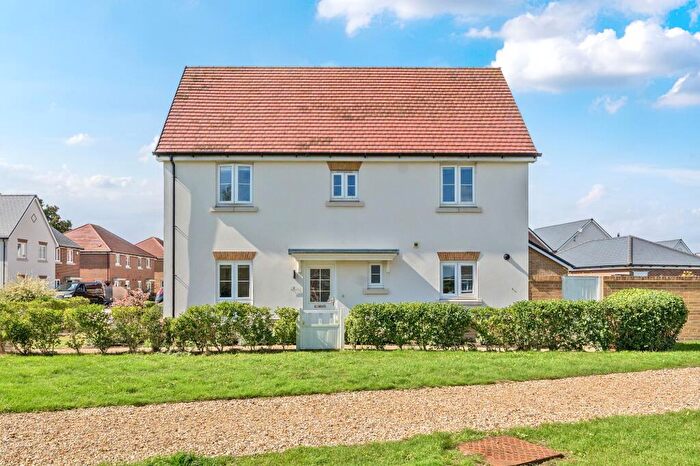 3 Bedroom Semi-Detached House For Sale In Whittaker Grove, North Bersted, PO21
