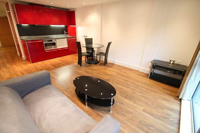 2 Bedroom Flat To Rent In Hanley Street, Nottingham, Nottinghamshire, NG1