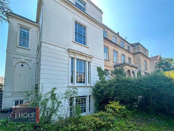 2 Bedroom Apartment To Rent In Cotham Road, Cotham, Bristol, BS6