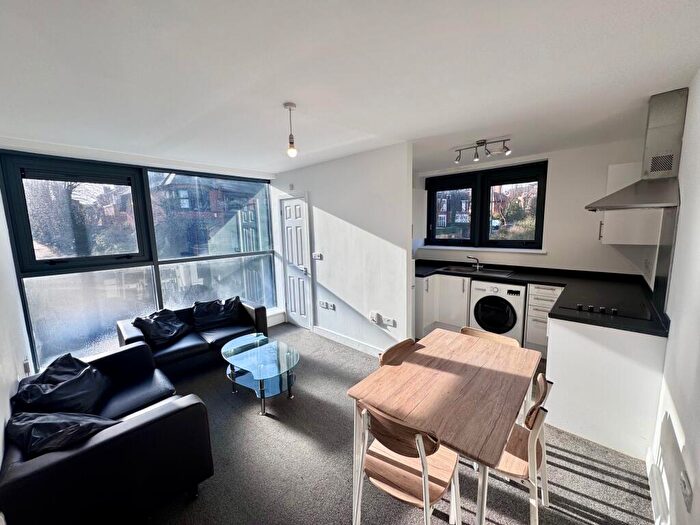 2 Bedroom Apartment To Rent In Sherwood Rise, Nottingham, NG7