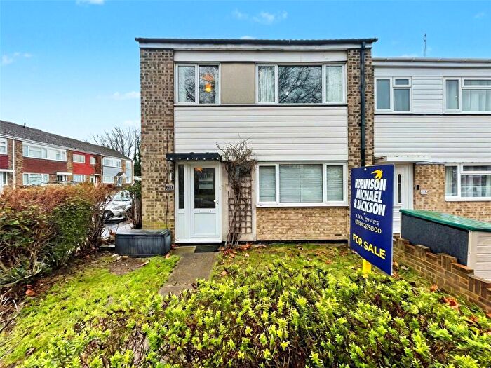 3 Bedroom End Of Terrace House For Sale In Scott Avenue, Rainham, Gillingham, Kent, ME8