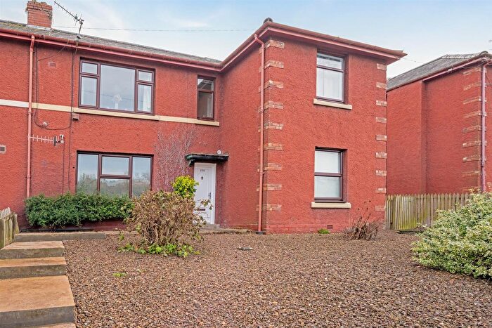 3 Bedroom Flat For Sale In Bongate, Jedburgh, TD8