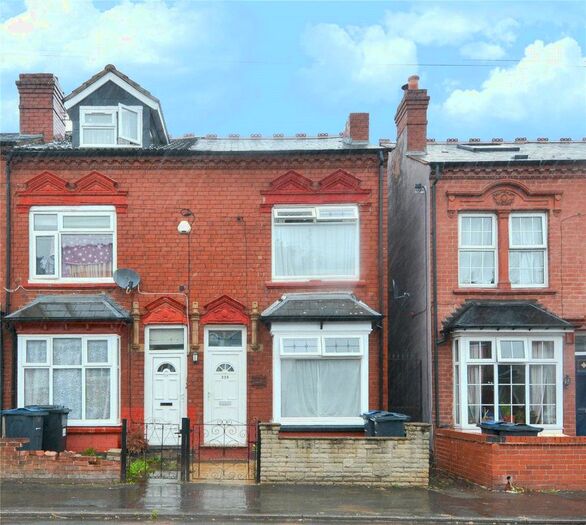 3 Bedroom End Of Terrace House To Rent In Selsey Road, Birmingham, West Midlands, B17