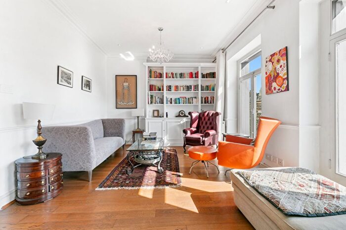 1 Bedroom Flat To Rent In Queens Gate, South Kensington, SW7