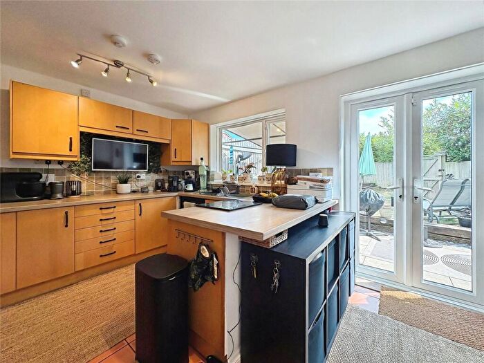 4 Bedroom End Of Terrace House To Rent In Vansittart Drive, Exmouth, Devon, EX8