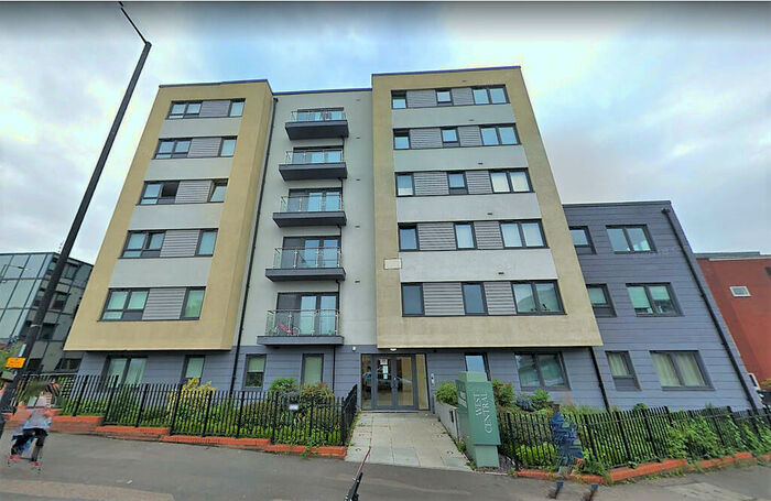 1 Bedroom Flat To Rent In Stoke Road, Slough, SL2