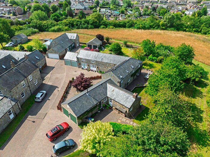 5 Bedroom Barn Conversion For Sale In East Farm Court, Streegate, NE16