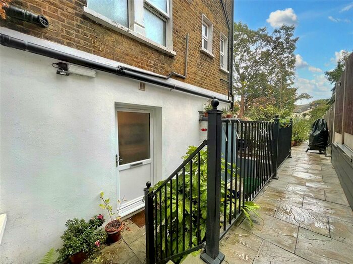 2 Bedroom Flat To Rent In Algernon Road, London, SE13