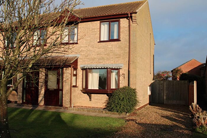 3 Bedroom Semi-Detached House To Rent In Willowbrook Drive, Brigg, DN20