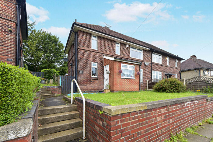 3 Bedroom Semi-Detached House For Sale In Knutton Crescent, Sheffield, S5