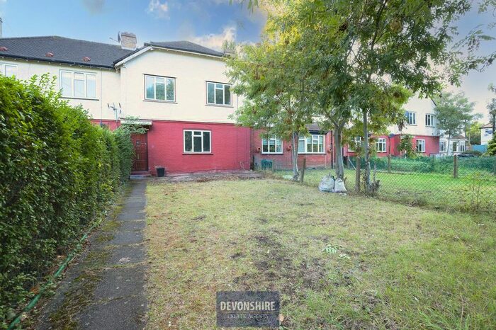 3 Bedroom Terraced House To Rent In Lionel Road North, Brentford, Greater London, TW8