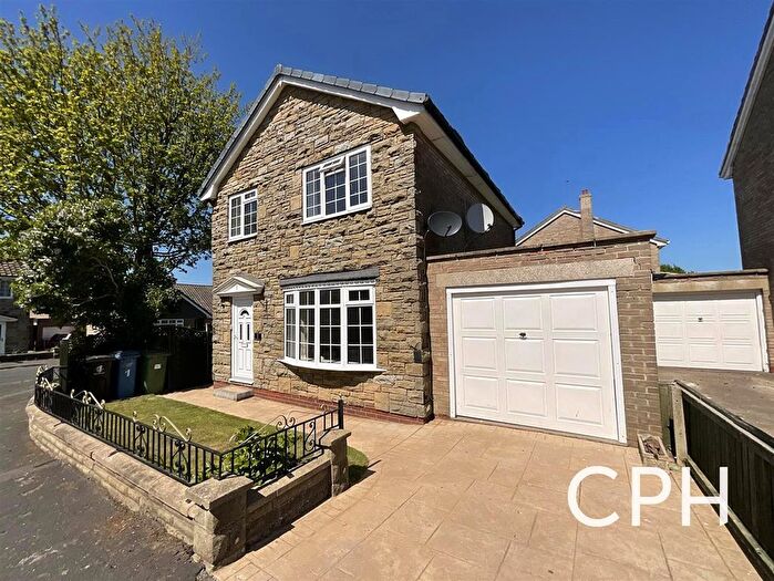 3 Bedroom Detached House For Sale In Welbourn Drive, Seamer, Scarborough, YO12