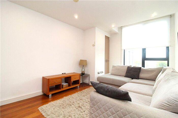 1 Bedroom Apartment To Rent In Masons Avenue, Croydon, CR0