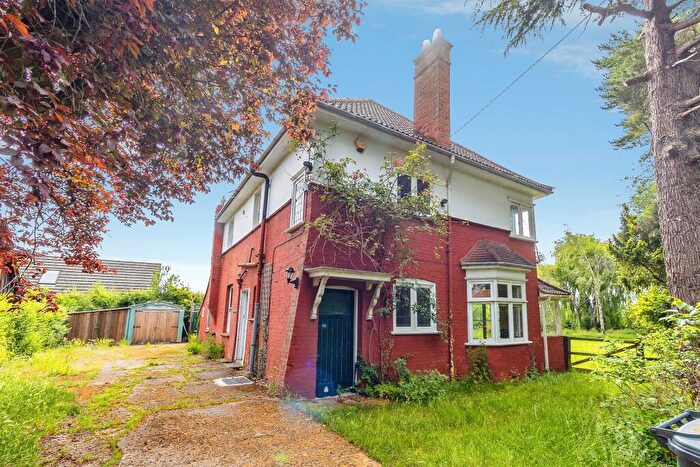 3 Bedroom Detached House For Sale In Station Road, Stanbridge, Leighton Buzzard, LU7