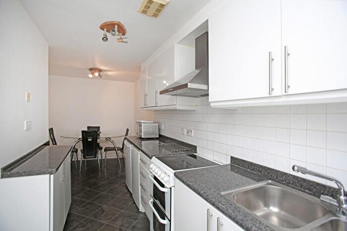 1 Bedroom Flat To Rent In Bothwell Street, Easter Road, Edinburgh, EH7