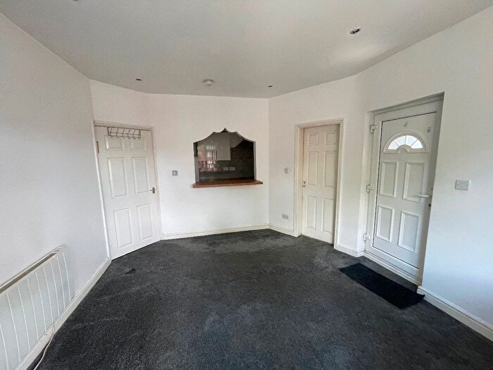 2 Bedroom Flat To Rent In A Meldon Road, Manchester, M13