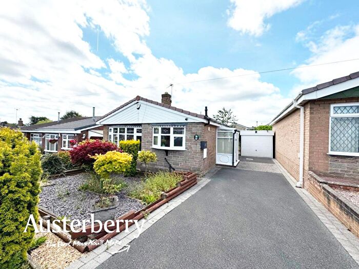 3 Bedroom Detached Bungalow For Sale In Holyhead Crescent, Stoke-On-Trent, ST3