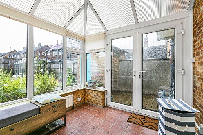 3 Bedroom Terraced House For Sale In Burnett Square, Hertford, SG14
