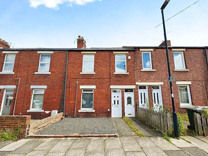 2 Bedroom Flat For Sale In Nicholson Terrace, Newcastle Upon Tyne, NE12