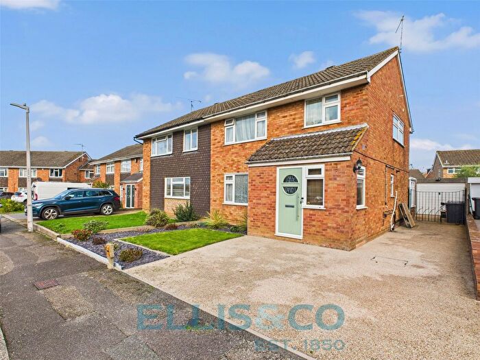 4 Bedroom Semi Detached House For Sale In Beverley Crescent, Tonbridge, Kent, TN9