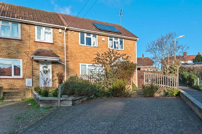 3 Bedroom Semi Detached House For Sale In Warwick Road, Canterbury, CT1