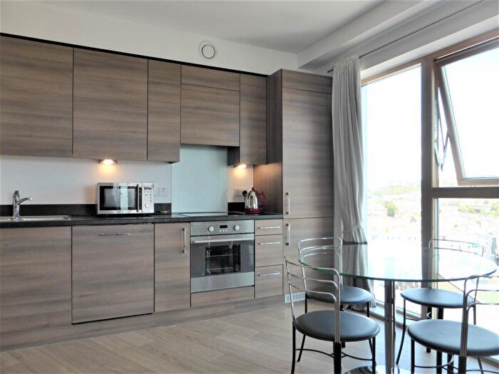 2 Bedroom Flat To Rent In Stroudley Road, Brighton, BN1