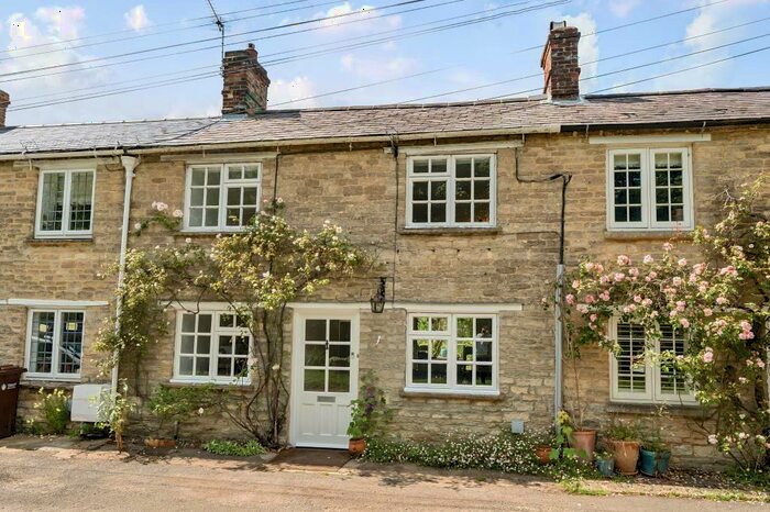 3 Bedroom Cottage For Sale In Thrupp, Oxfordshire, OX5
