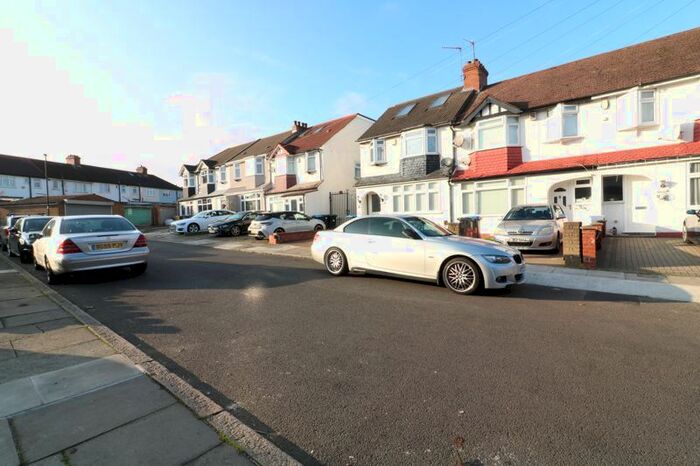 3 Bedroom Terraced House To Rent In Tasmania Terrace, London, N18