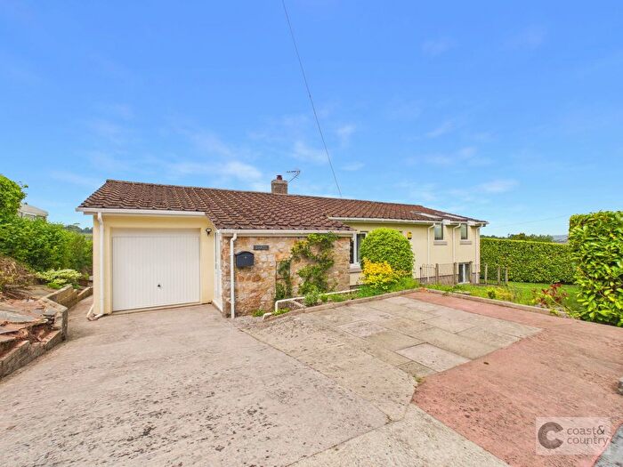 4 Bedroom Detached House For Sale In Huxnor Road, Kingskerswell, TQ12