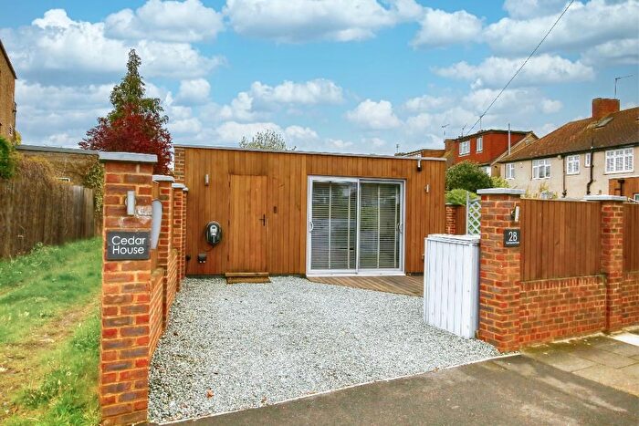 1 Bedroom Bungalow To Rent In Camborne Road, Morden, SM4