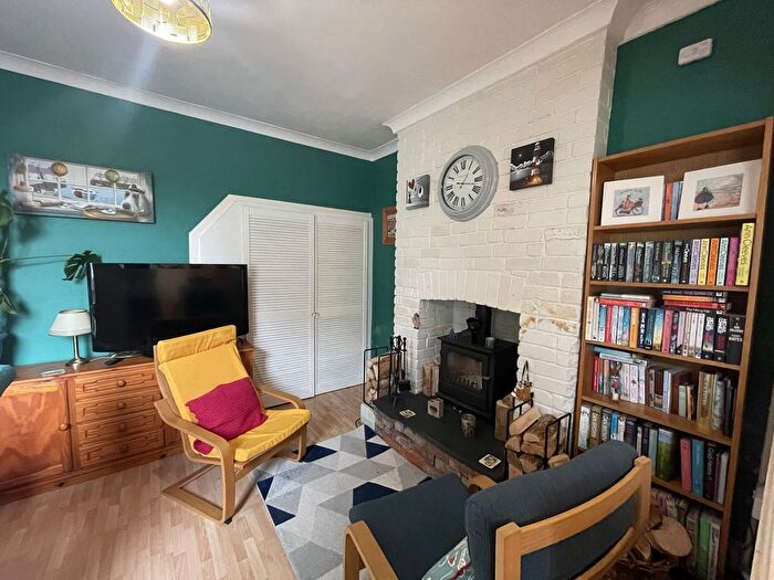 3 Bedroom End Of Terrace House For Sale In Newport Road, Caldicot, Mon., NP26