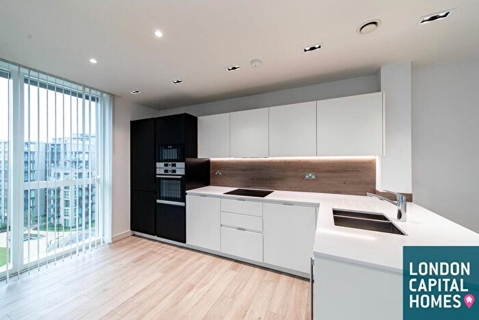 2 Bedroom Apartment To Rent In Odell House, Woodberry Down, London, N4