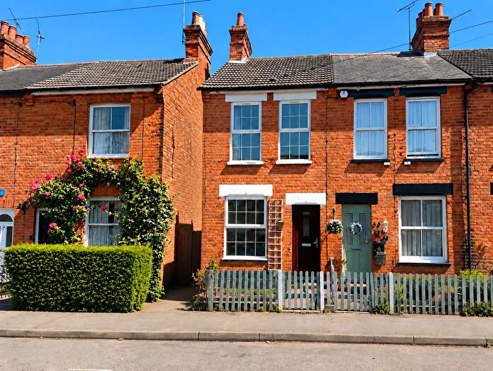 2 Bedroom End Of Terrace House For Sale In North Road Avenue, Brentwood, CM14
