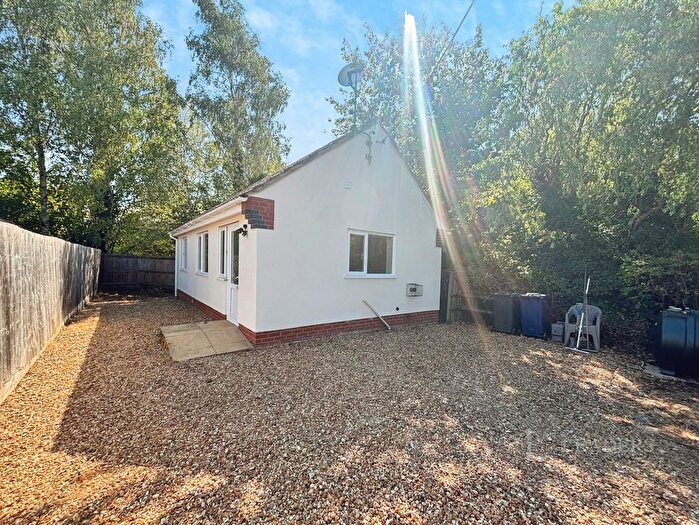 1 Bedroom Bungalow To Rent In Green End, Comberton, Cambridge, CB23