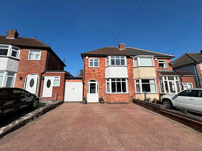 3 Bedroom Semi-Detached House For Sale In Goodway Road, Solihull, B92
