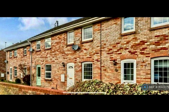 2 Bedroom Terraced House To Rent In Old Farm, Pitstone, Bucks., LU7