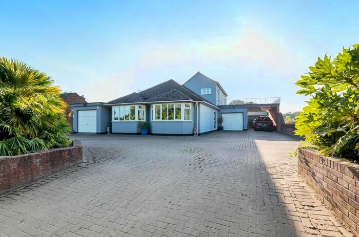 4 Bedroom Detached House To Rent In Alton Hall Lane, Stutton, Suffolk, IP9