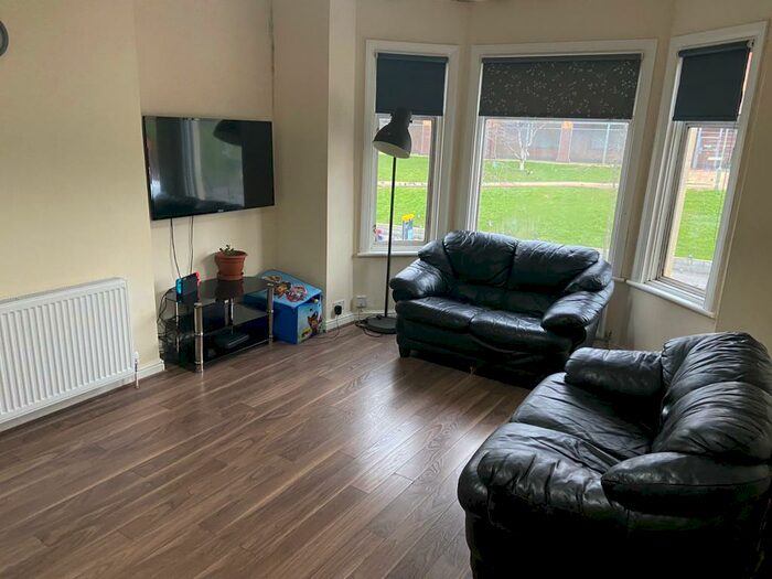 1 Bedroom Flat To Rent In Cricklewood Lane, Cricklewood, London, NW2