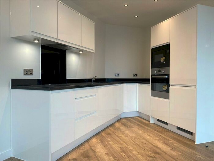 2 Bedroom Flat To Rent In Baronet House, London, NW10