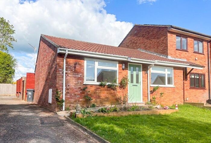 2 Bedroom Bungalow For Sale In The Oaks, Hemyock, Cullompton, EX15