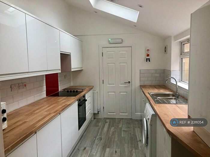 6 Bedroom Terraced House To Rent In Osmaston Street, Nottingham, NG7