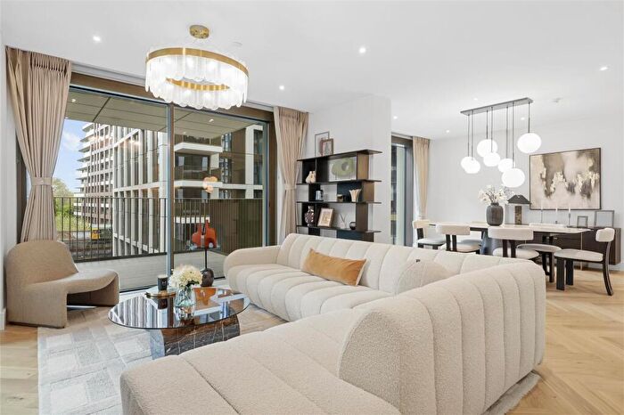 3 Bedroom Apartment To Rent In Palmer Road, London, SW11