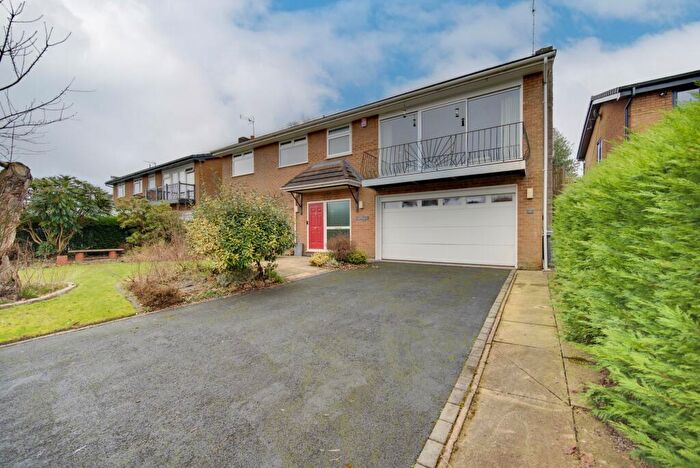 5 Bedroom Detached House For Sale In Berkshire Drive, Congleton, CW12