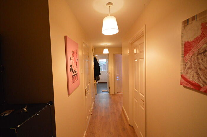 4 Bedroom Town House To Rent In Chamberlayne Avenue, Wembley, HA9