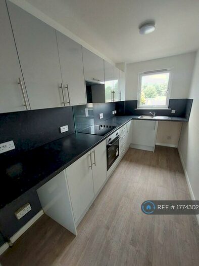 1 Bedroom Flat To Rent In Headland Court, Aberdeen, AB10