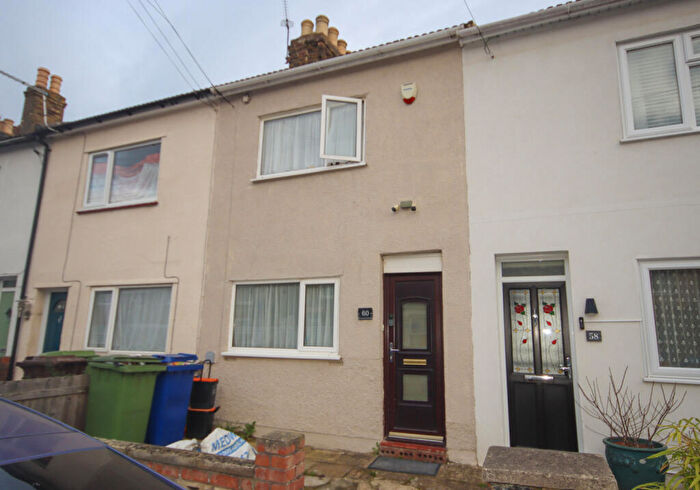 3 Bedroom Terraced House For Sale In Goodnestone Road, Sittingbourne, ME10